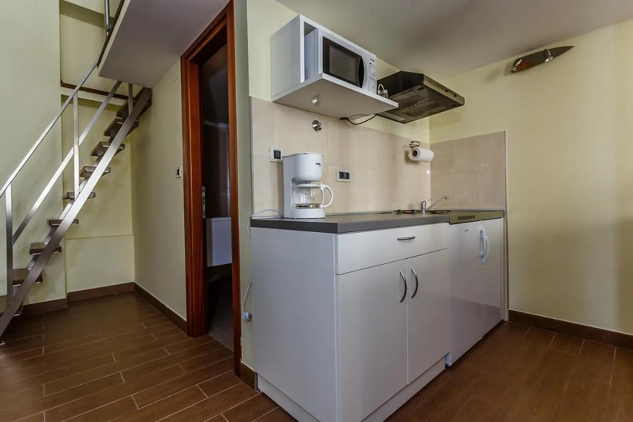 Guest house Luxury Apartments Frajona Malinska