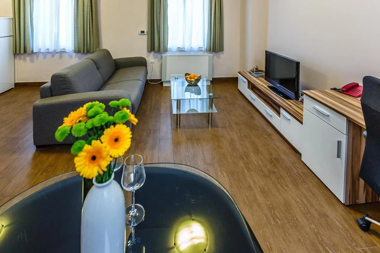 Guest house Luxury Apartments Frajona Malinska