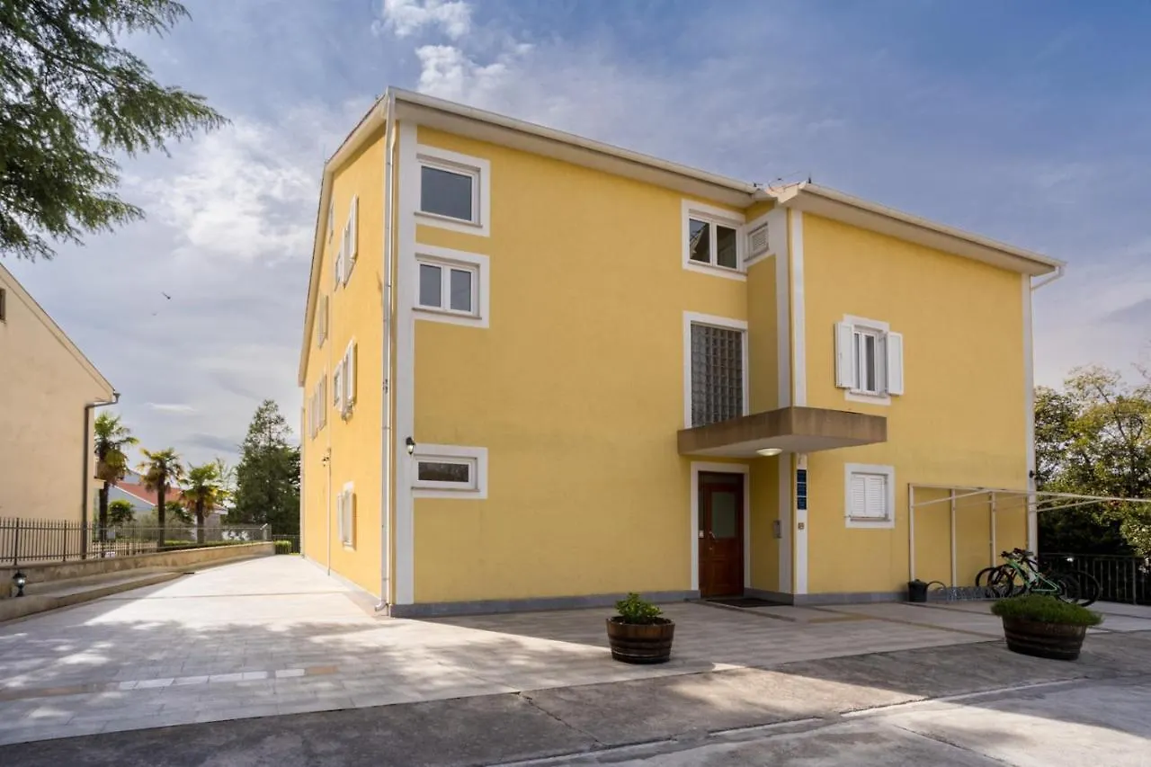 Luxury Apartments Frajona Malinska Guest house